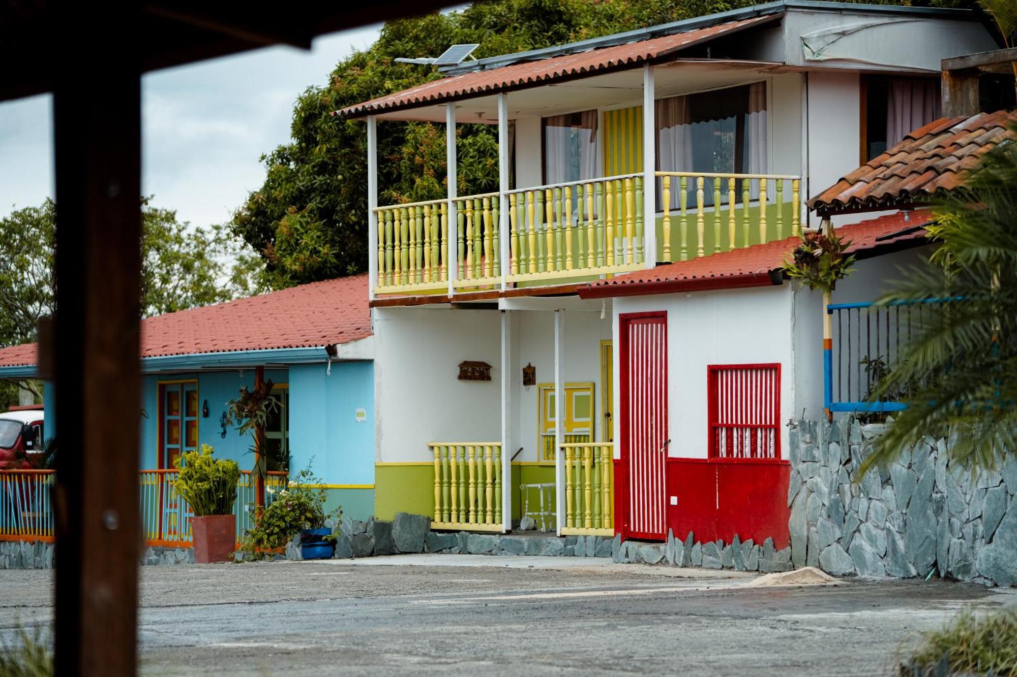 Finca Hotel Yerbabuena Pereira Exterior photo