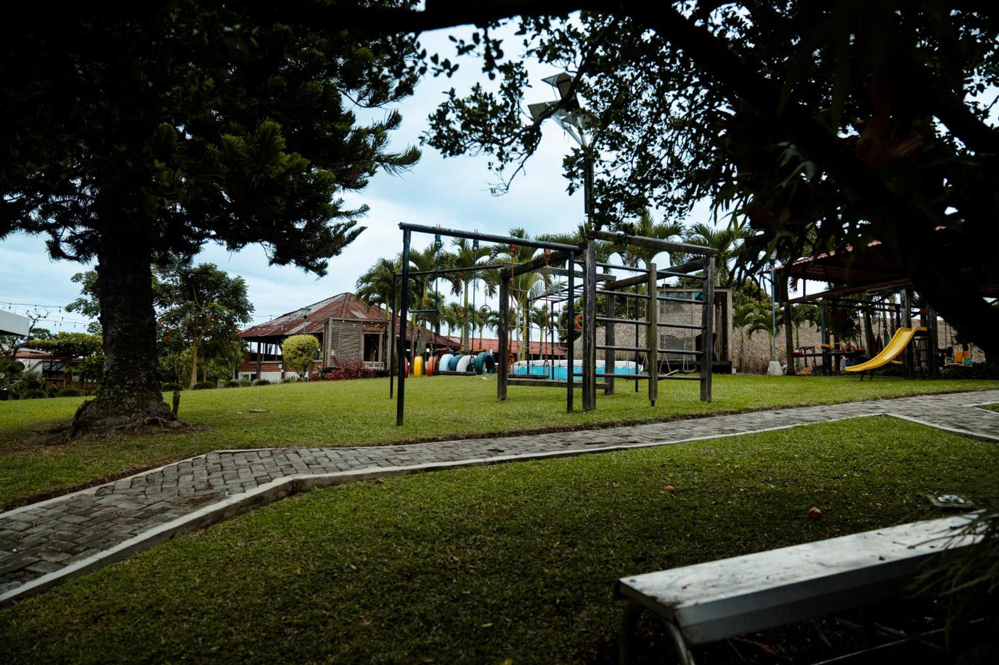 Finca Hotel Yerbabuena Pereira Exterior photo